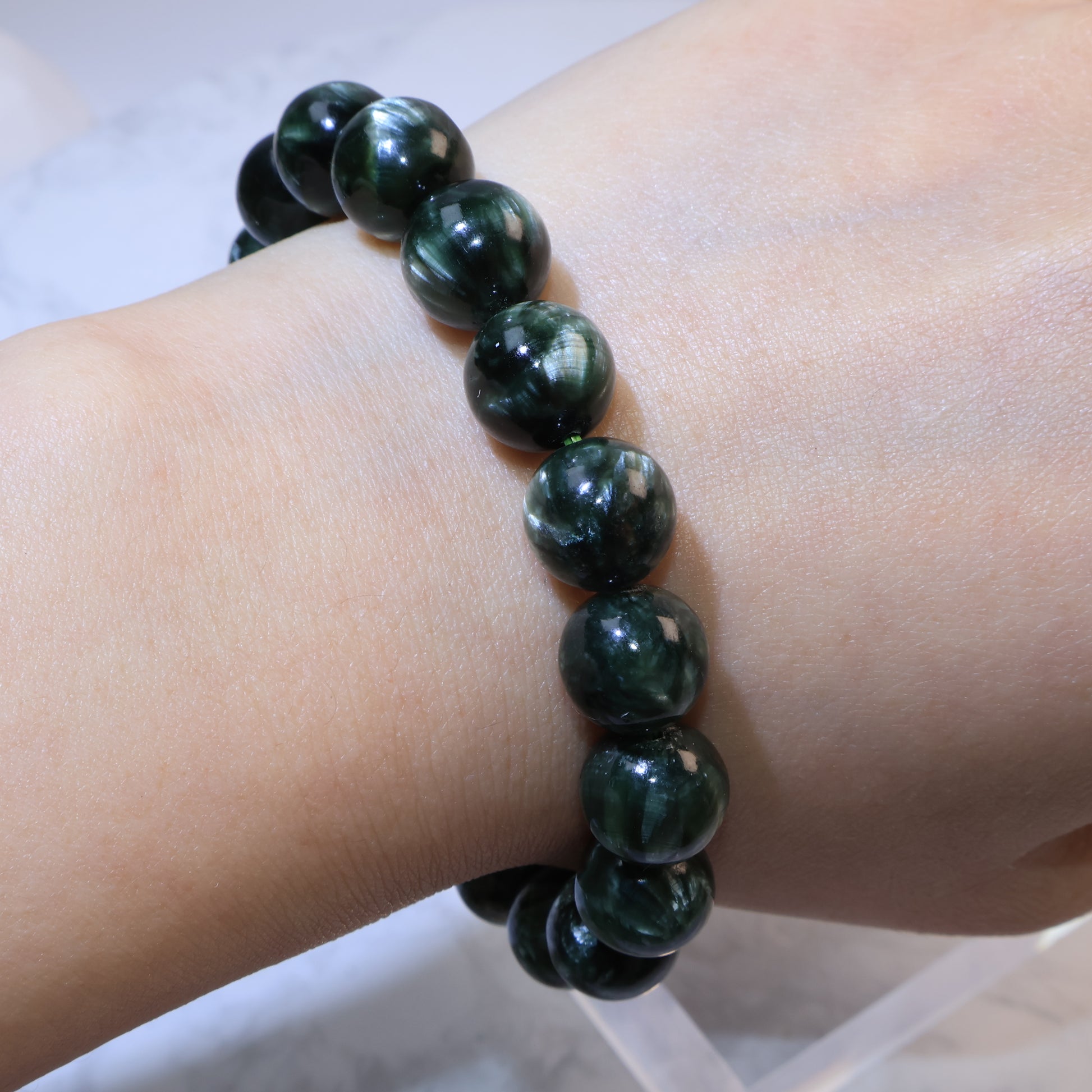 Seraphinite bracelet 11mm Russia – full view on wrist
