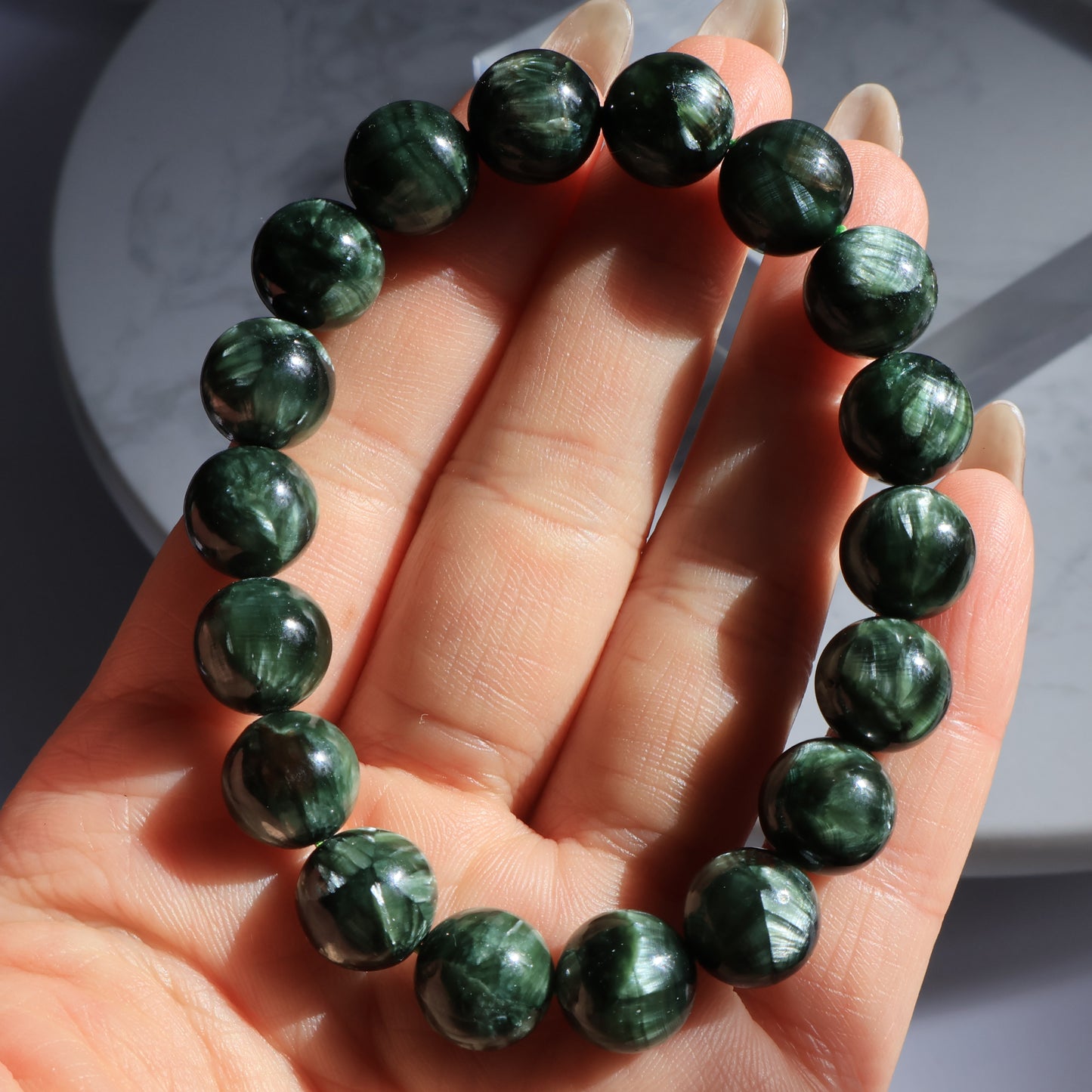 Radiant Forest Seraphinite Bracelet 森靈綠龍晶手串 – 10mm(Russia 俄羅斯)
