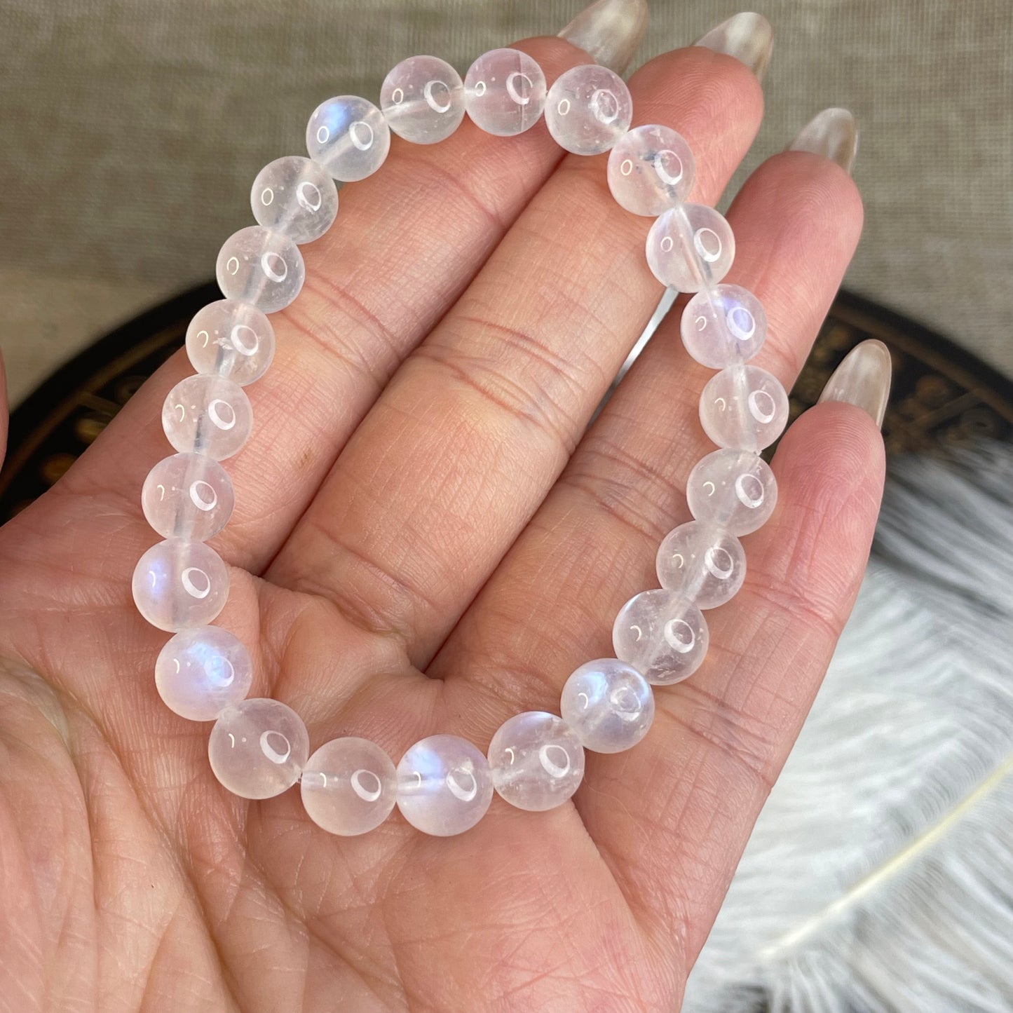 “Lunar Veil” Natural Moonstone Bracelet 月白流光|天然月亮石手串 – 8mm(India 印度)