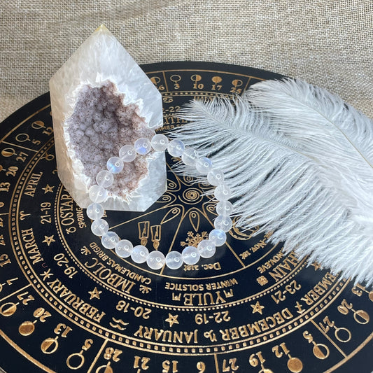 “Lunar Veil” Natural Moonstone Bracelet 月白流光|天然月亮石手串 – 8mm(India 印度)