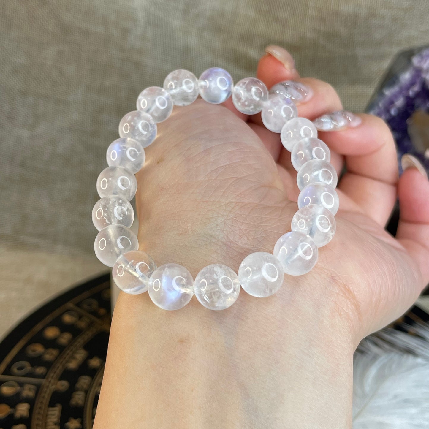 “Moonlight Whisper” Natural Moonstone Bracelet 月光繾綣」天然月亮石手串 – 9mm(India 印度)