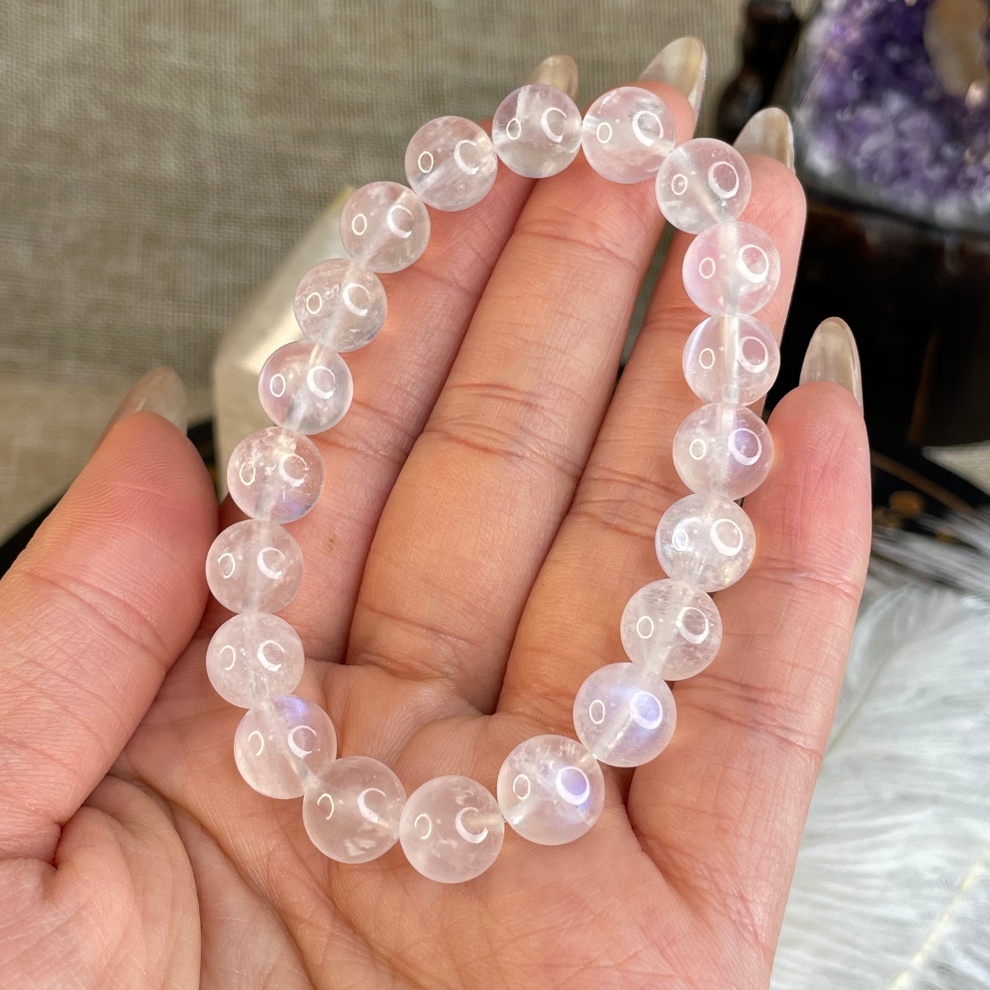 “Moonlight Whisper” Natural Moonstone Bracelet 月光繾綣」天然月亮石手串 – 9mm(India 印度)