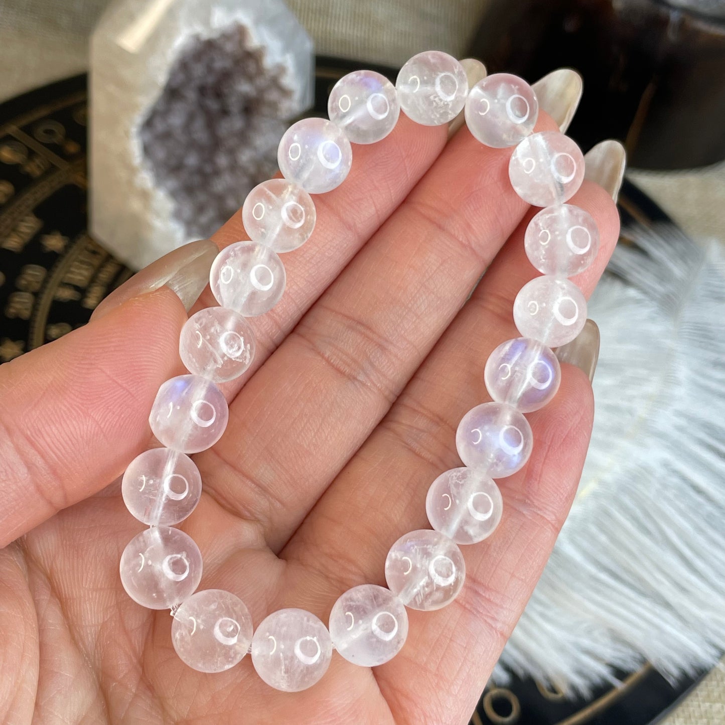 “Moonlight Whisper” Natural Moonstone Bracelet 月光繾綣」天然月亮石手串 – 9mm(India 印度)