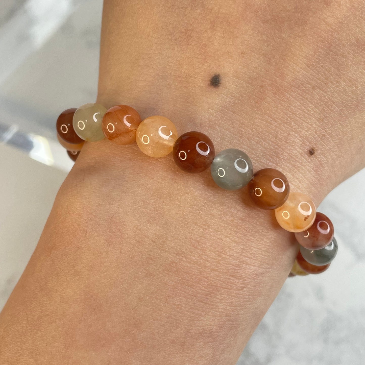 Rainbow Rutile Quartz Bracelet – 7mm Beads | Natural Rabbit Hair Crystal
彩兔毛水晶手串 – 7mm 小清新系列