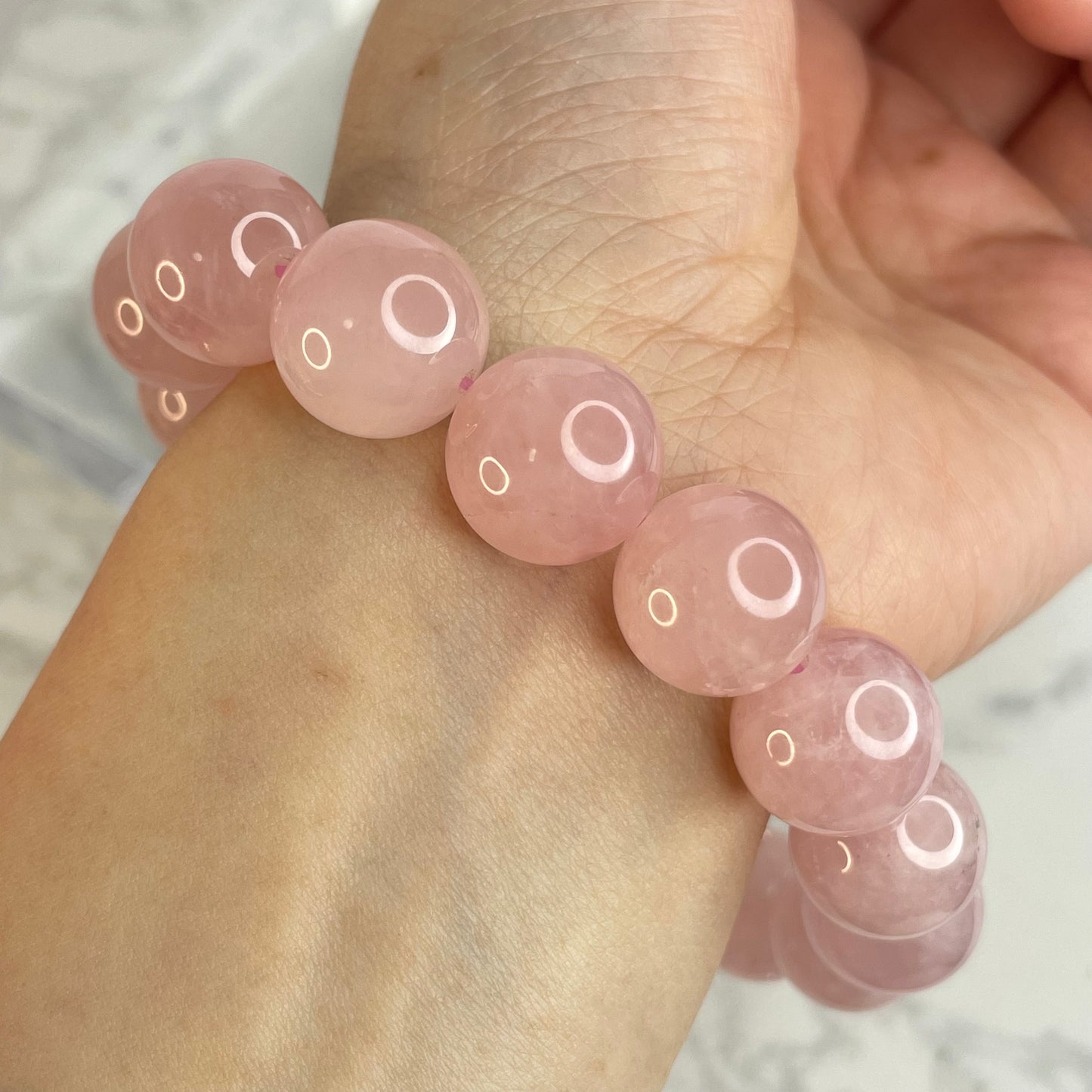 Rose Quartz 粉晶手串 – 14mm(原產地:馬達加斯加)