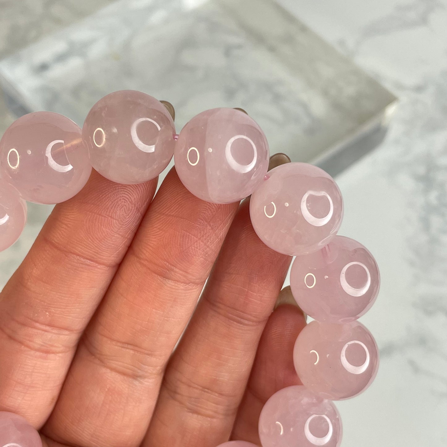 Rose Quartz 馬粉晶手串 – 15mm(原產地:馬達加斯加)