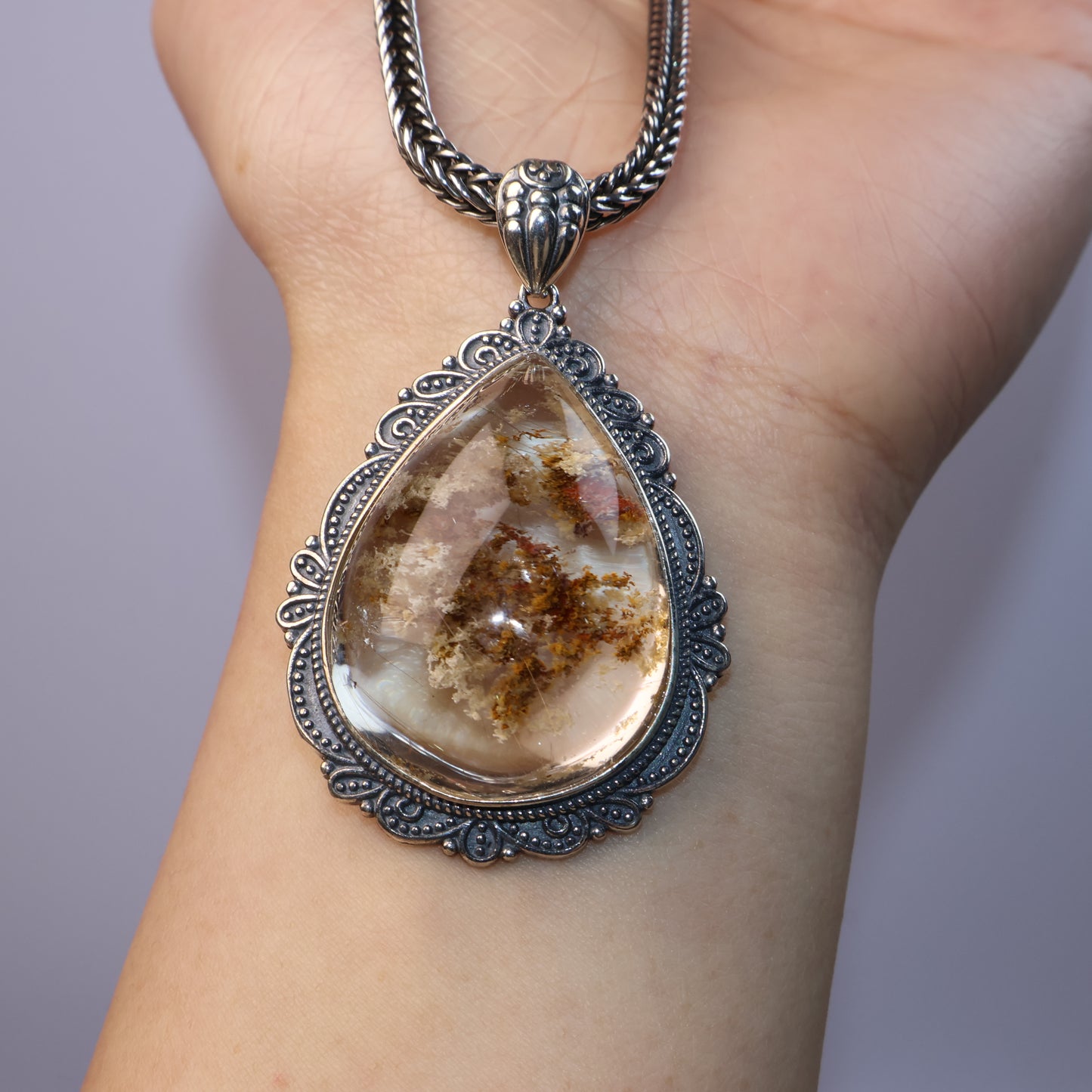 Enchanted Veil Phantom Quartz Pendant 幽織幻境幽靈水晶吊墜 – 26×34mm（S925 不含項鏈）