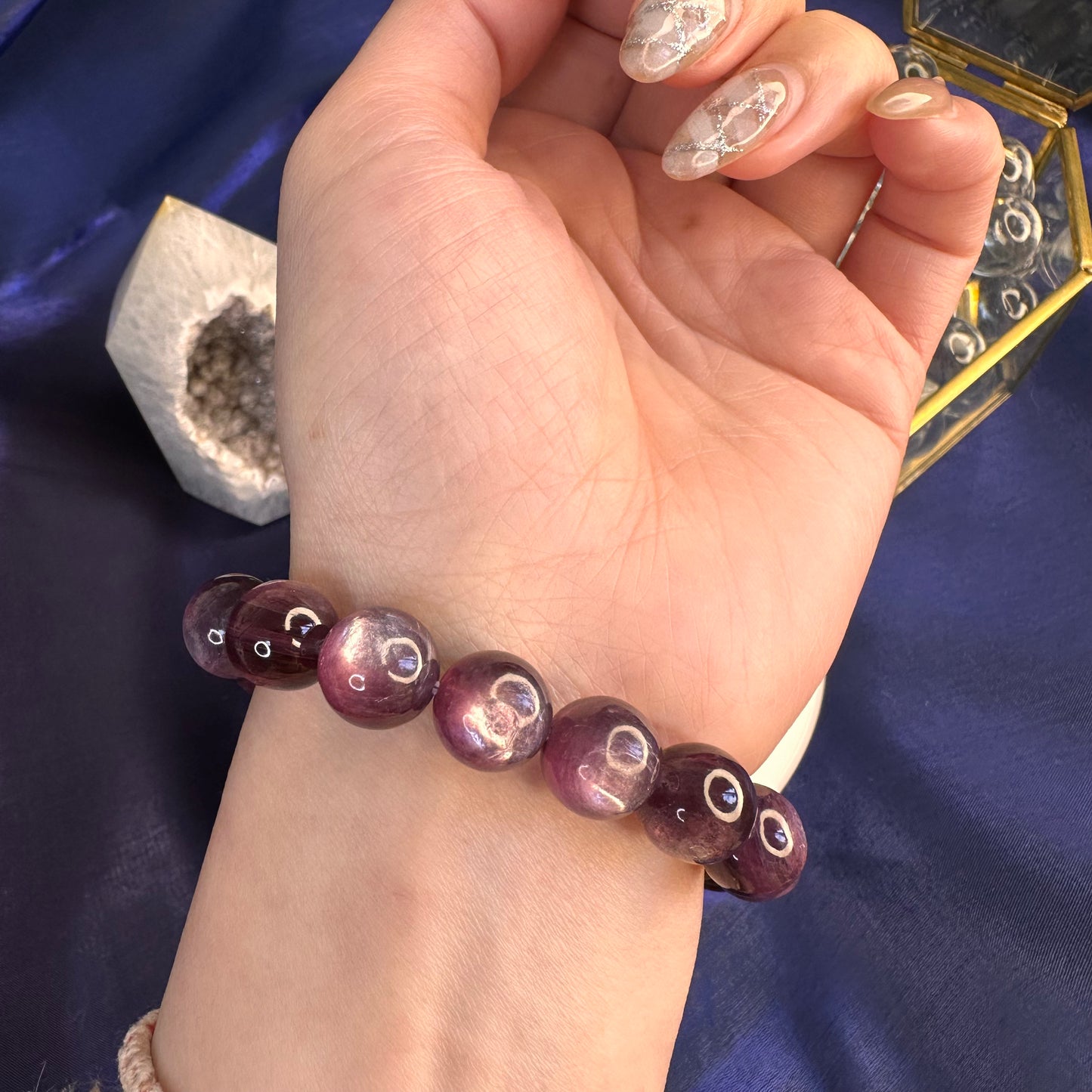 Natural Lepidolite Bracelet – 11mm Calming Purple Mica Crystal for Emotional Balance