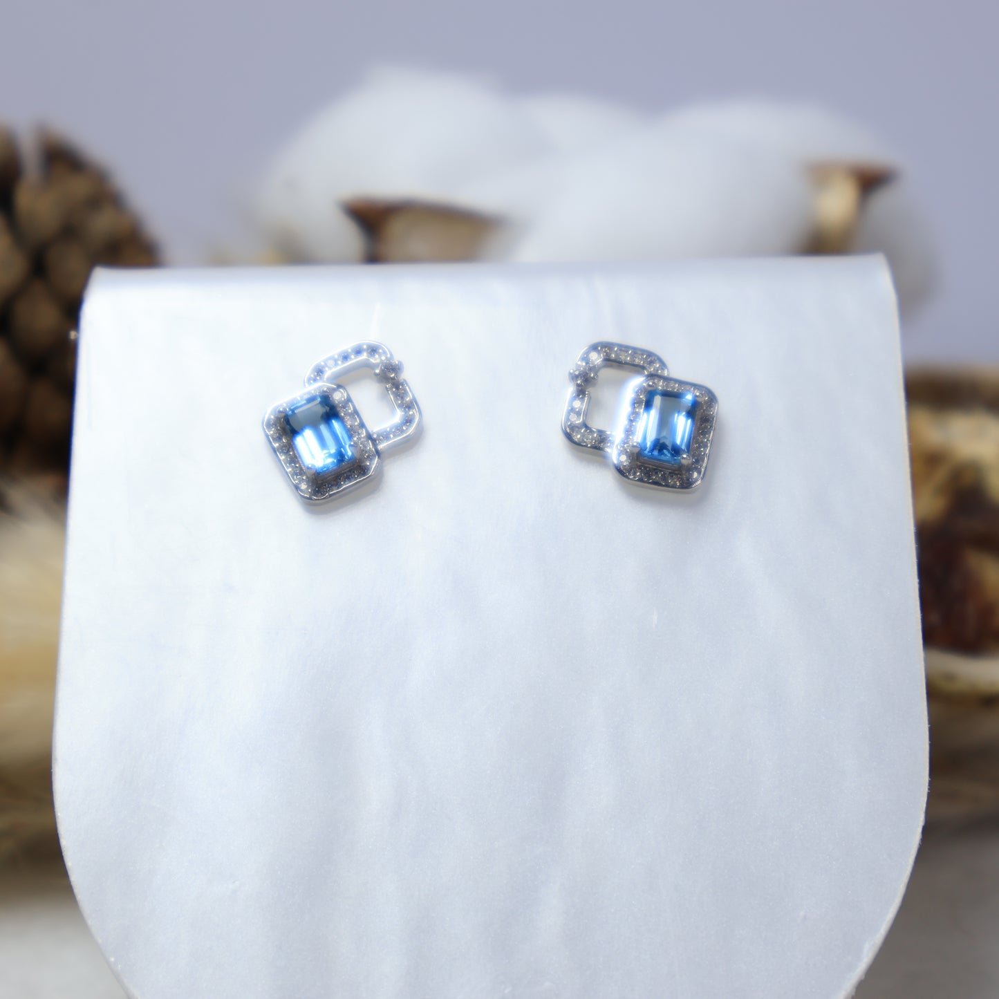 S925 Sterling Silver Natural Blue Topaz Geometric Stud Earrings with Cubic Zirconia | 天然藍托帕石幾何耳環