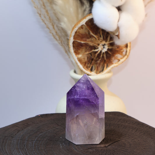 Radiant Amethyst Tower 光耀紫晶柱 – 74g（Brazil 巴西） Healing Crystal Point