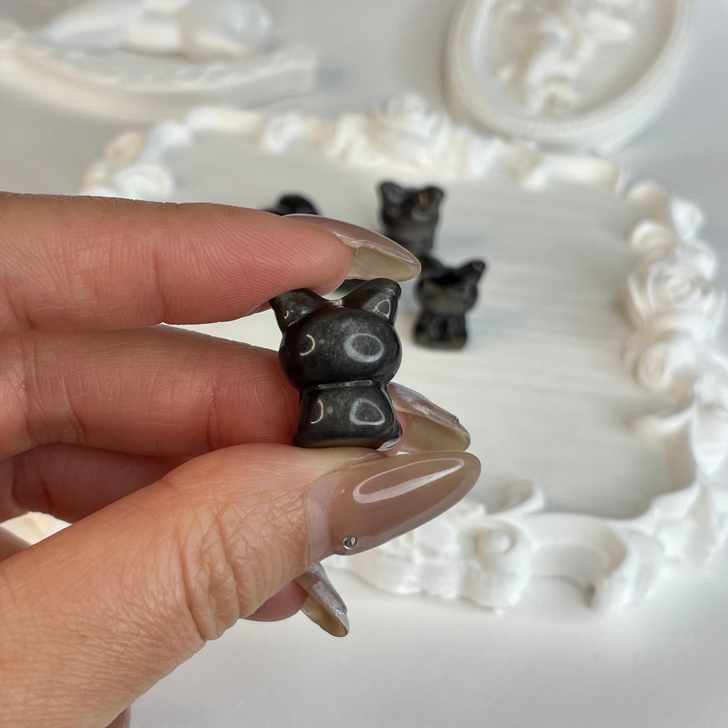 Set of 5 – Hand-Carved Silver Obsidian Kitty Beads | Cute DIY Crystal Charms (18mm)