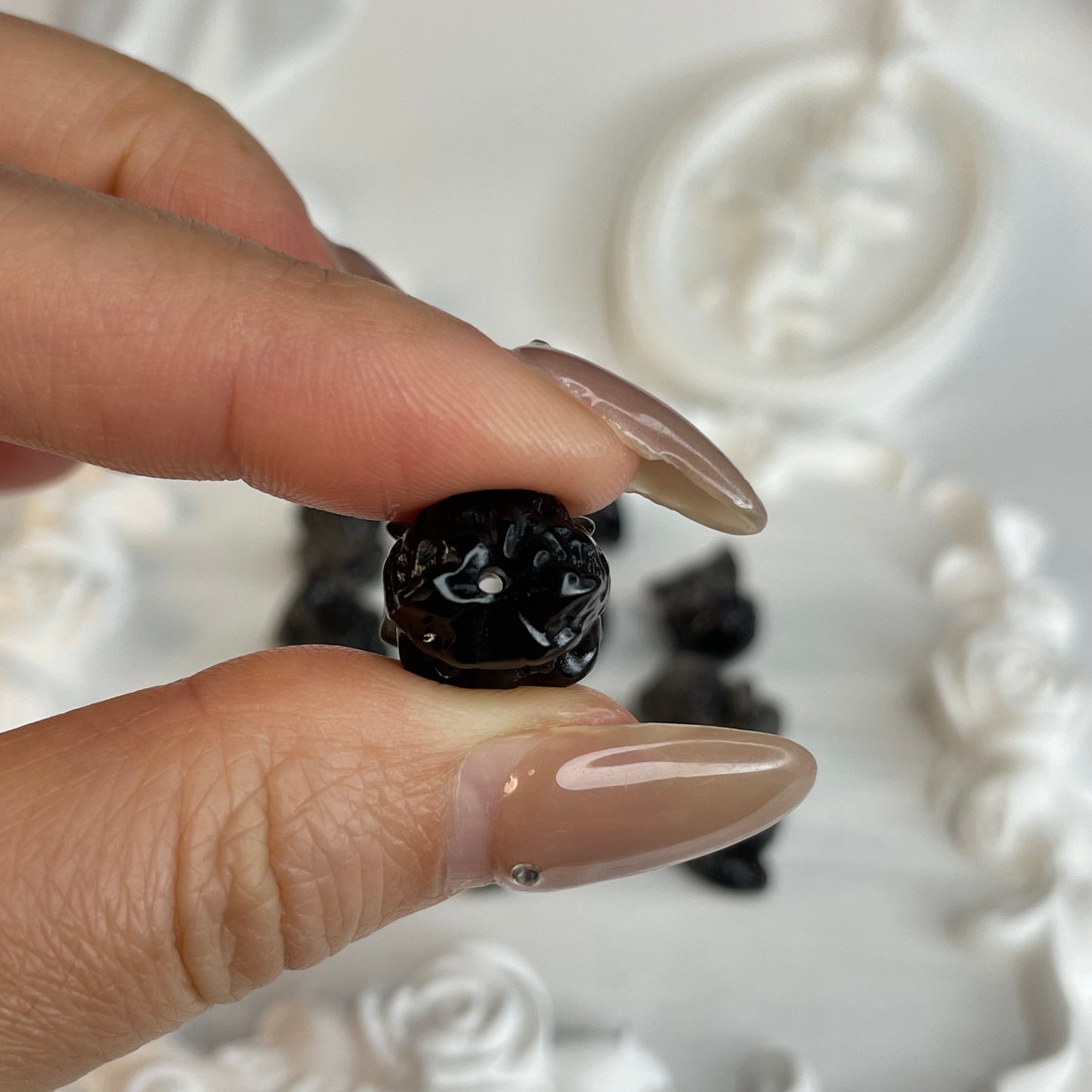 Set of 10 – Silver Obsidian Kirin Beads (18×12mm) | Hand-Carved DIY Protection & Wealth Charms