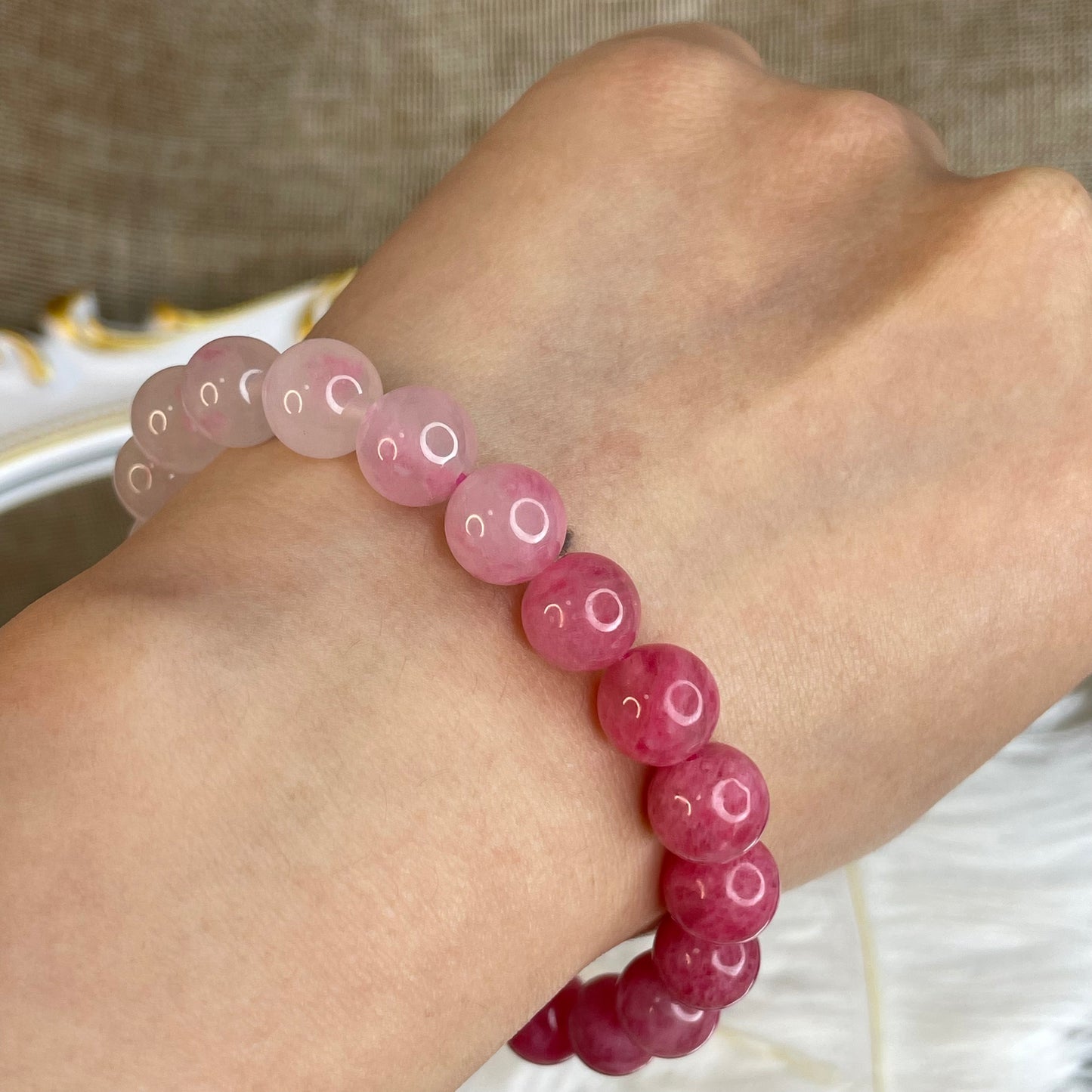 “Rose Bloom” Natural Rhodonite Bracelet 薔薇威手串 – 9mm（Peru 秘魯）