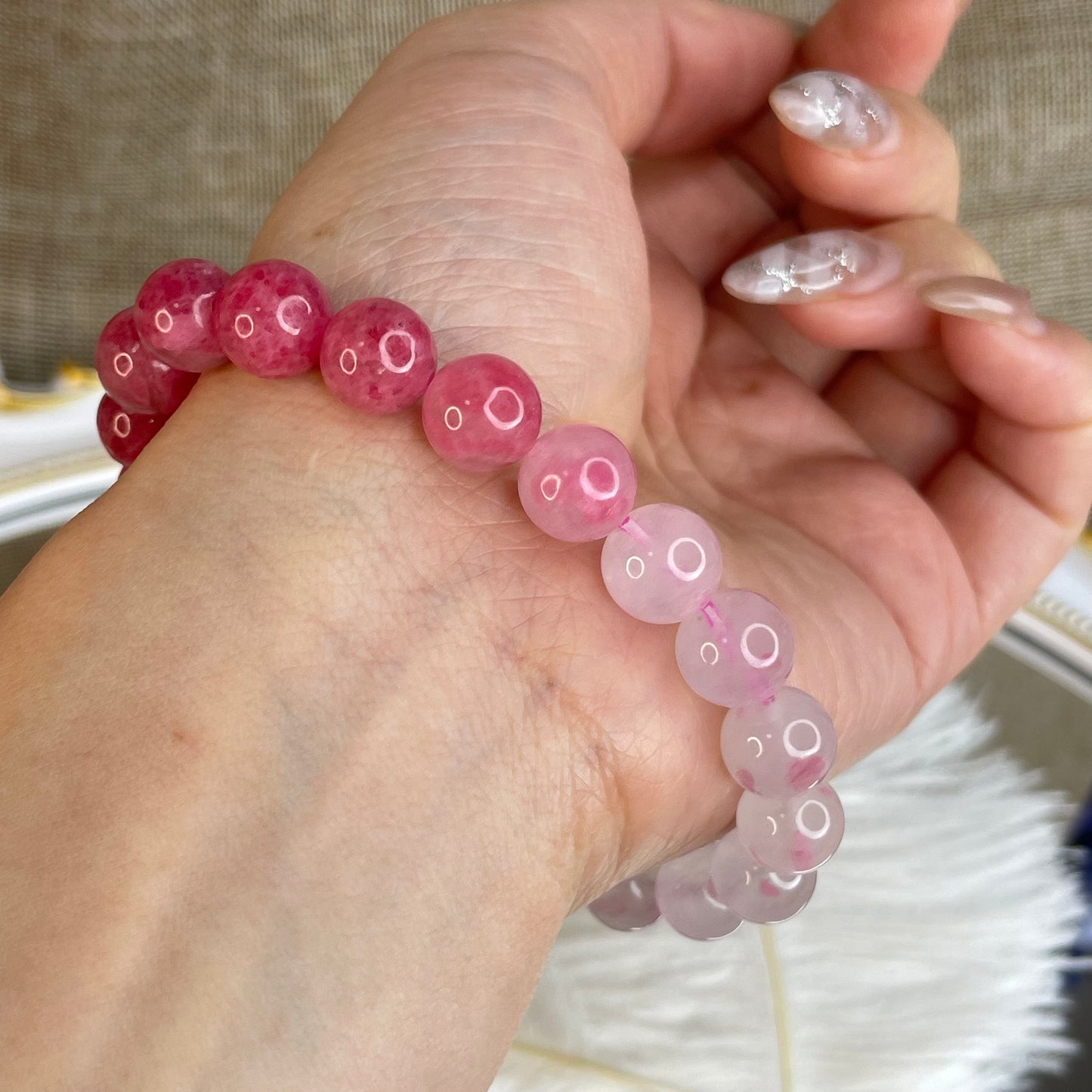 “Rose Bloom” Natural Rhodonite Bracelet 薔薇威手串 – 9mm（Peru 秘魯）