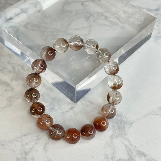 Red Rutilated Quartz Bracelet – 11mm
紅兔毛髮晶手串｜11mm｜穩定氣場・激發行動力