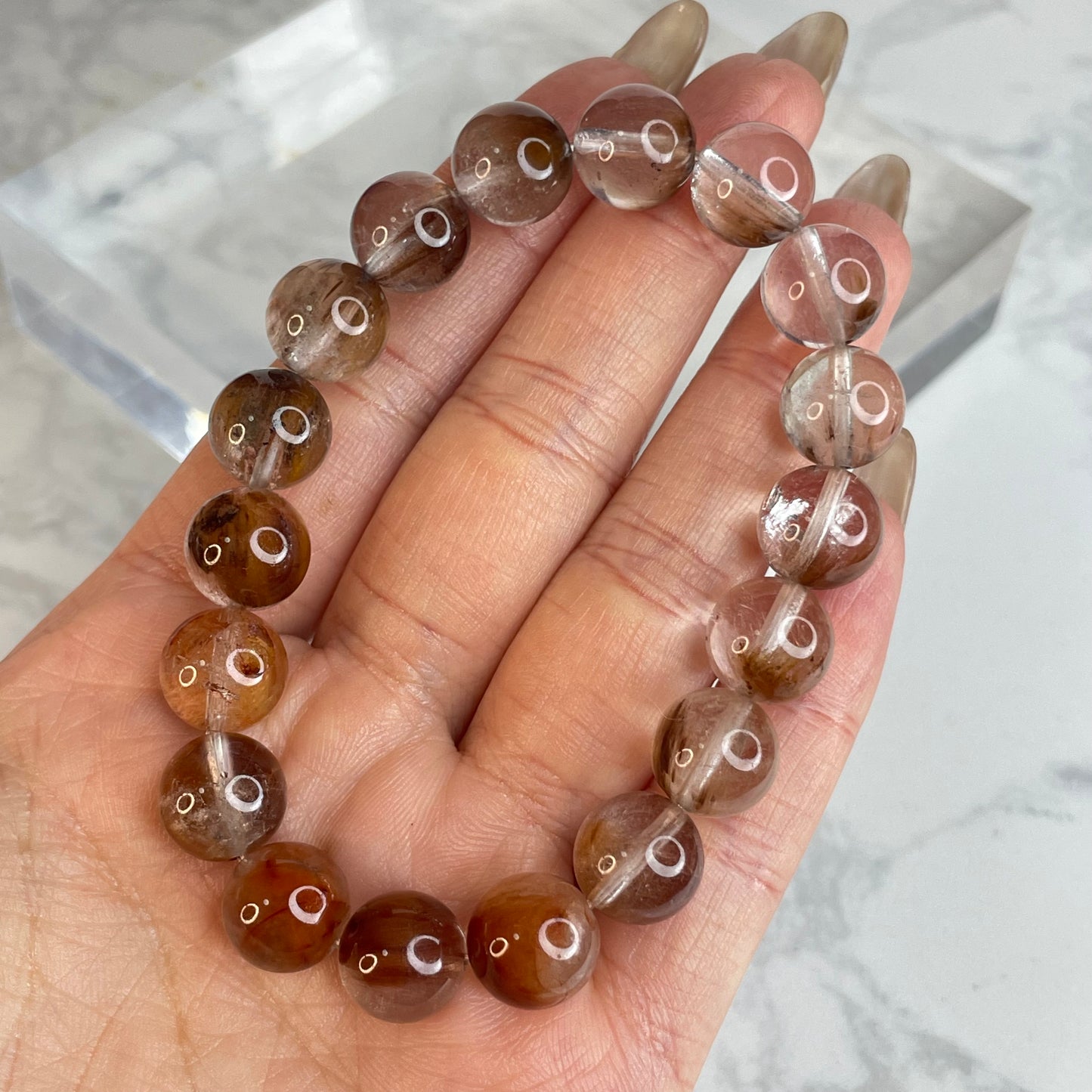Red Rutilated Quartz Bracelet – 11mm
紅兔毛髮晶手串｜11mm｜穩定氣場・激發行動力