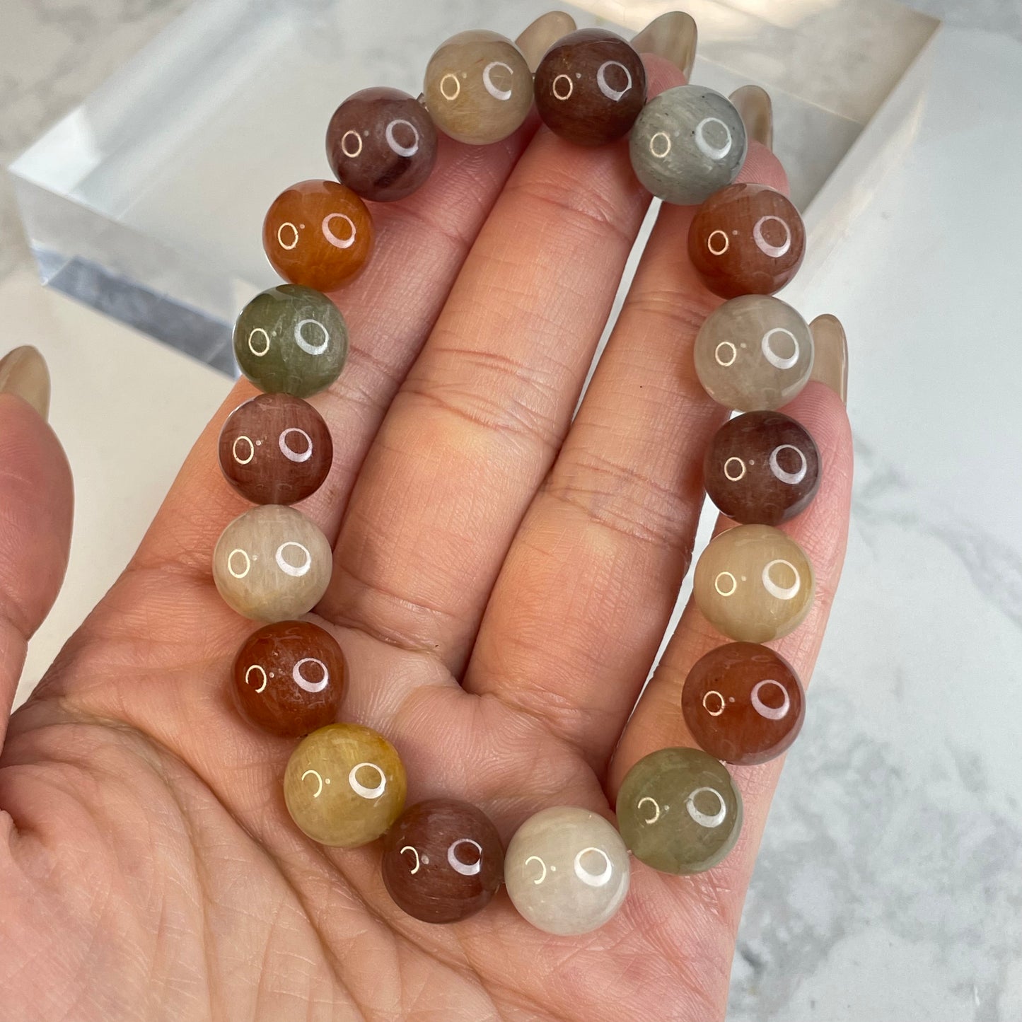 Rainbow Rutile Quartz Bracelet – 11mm Beads | Natural Rabbit Hair Crystal
彩兔毛水晶手串 – 11mm