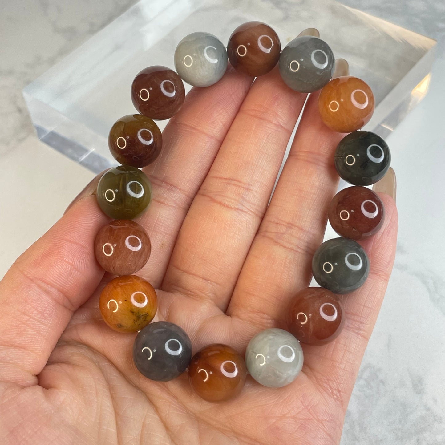 Rainbow Rutile Quartz Bracelet – 13mm Beads | Natural Rabbit Hair Crystal
彩兔毛水晶手串 – 13mm 自然個性款