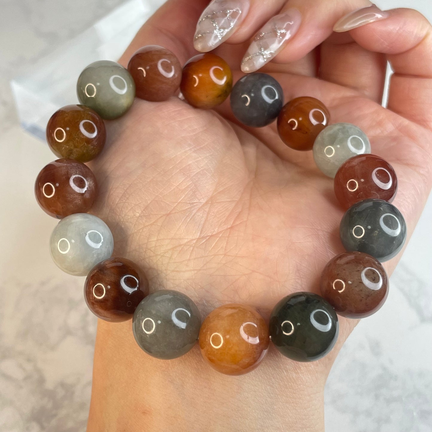 Rainbow Rutile Quartz Bracelet – 13mm Beads | Natural Rabbit Hair Crystal
彩兔毛水晶手串 – 13mm 自然個性款