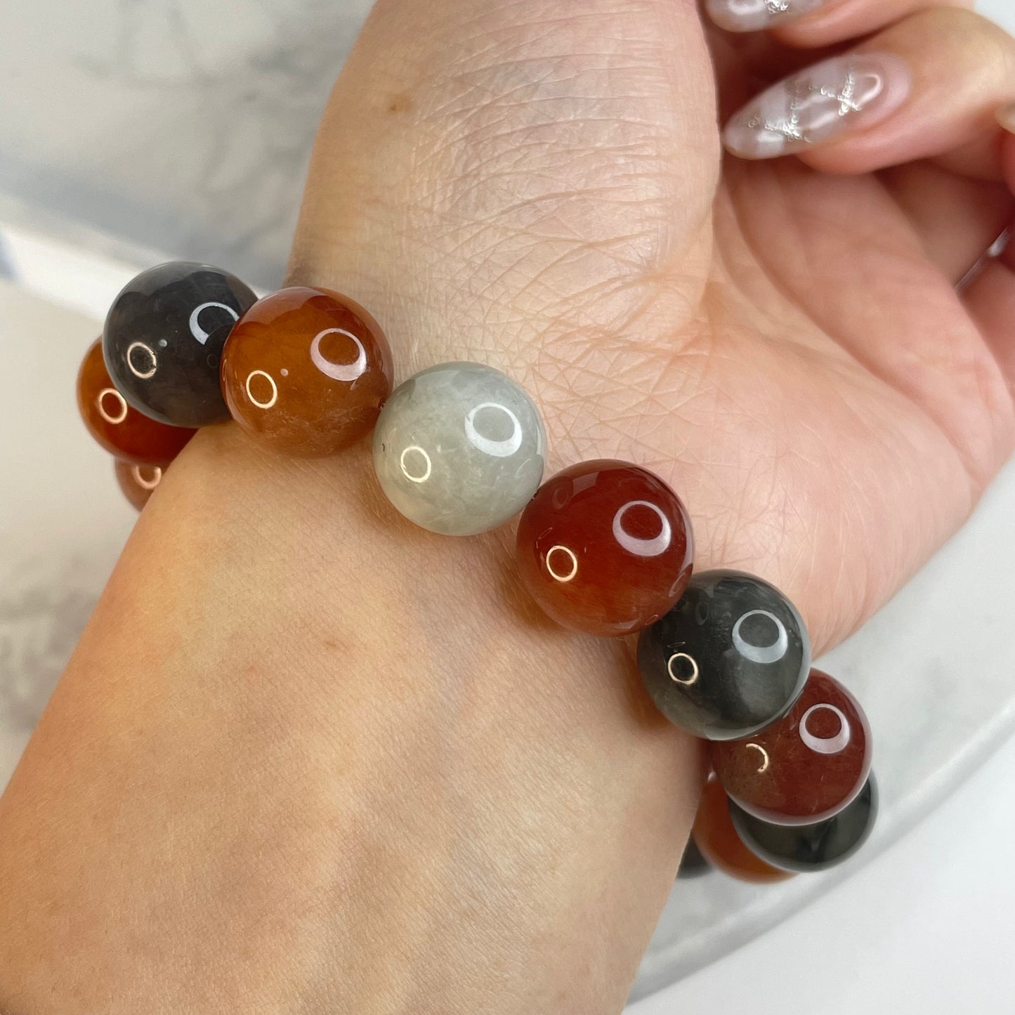 Rainbow Rutile Quartz Bracelet – 13mm Beads | Natural Rabbit Hair Crystal
彩兔毛水晶手串 – 13mm 自然個性款
