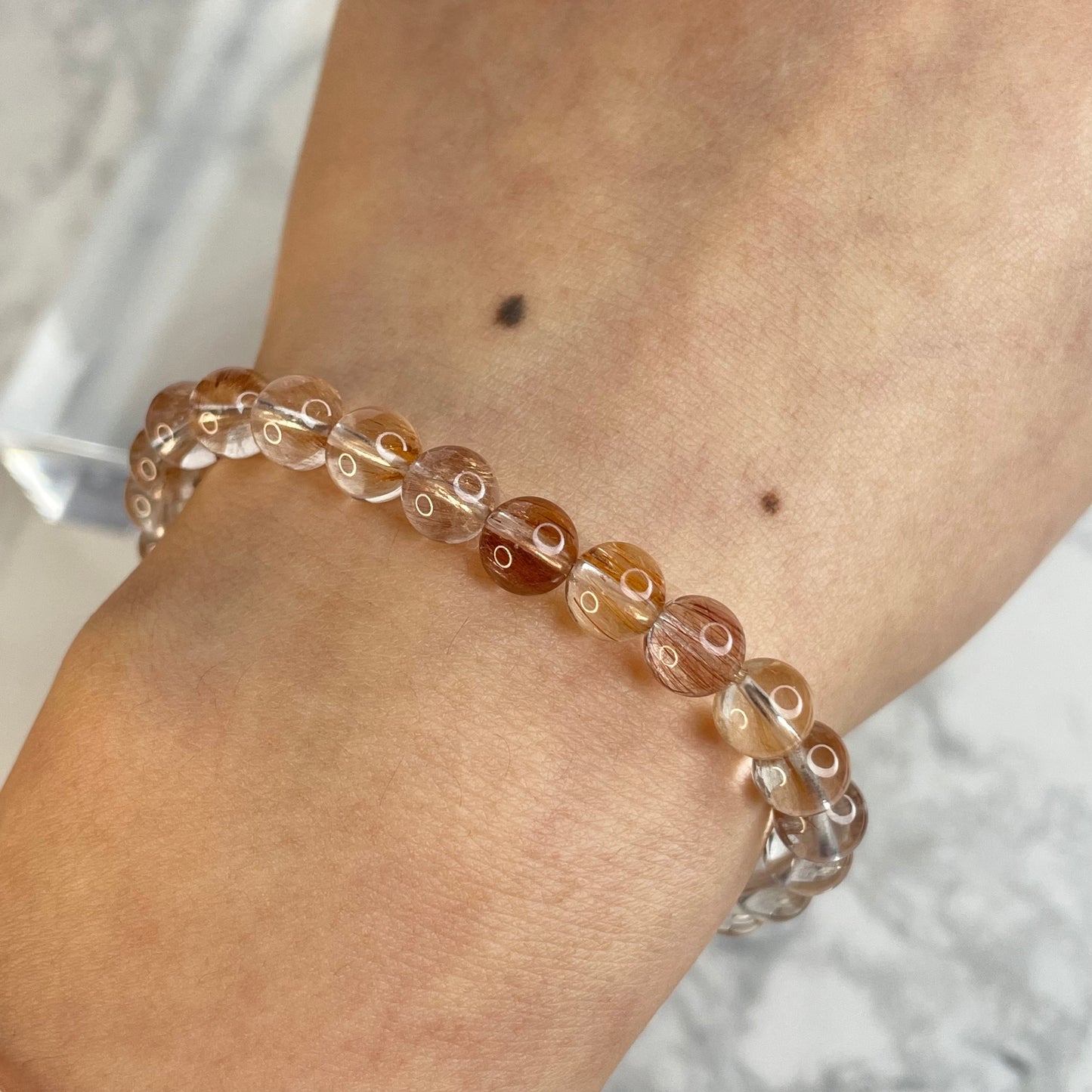 Rainbow Rutile Quartz Bracelet – 6mm | 彩兔毛水晶手串・清冷漸變感