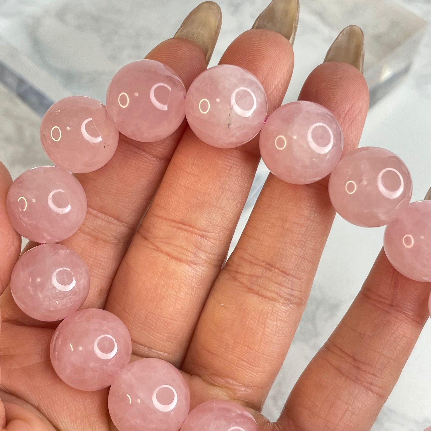 Rose Quartz 粉晶手串 – 14mm（原產地：馬達加斯加）