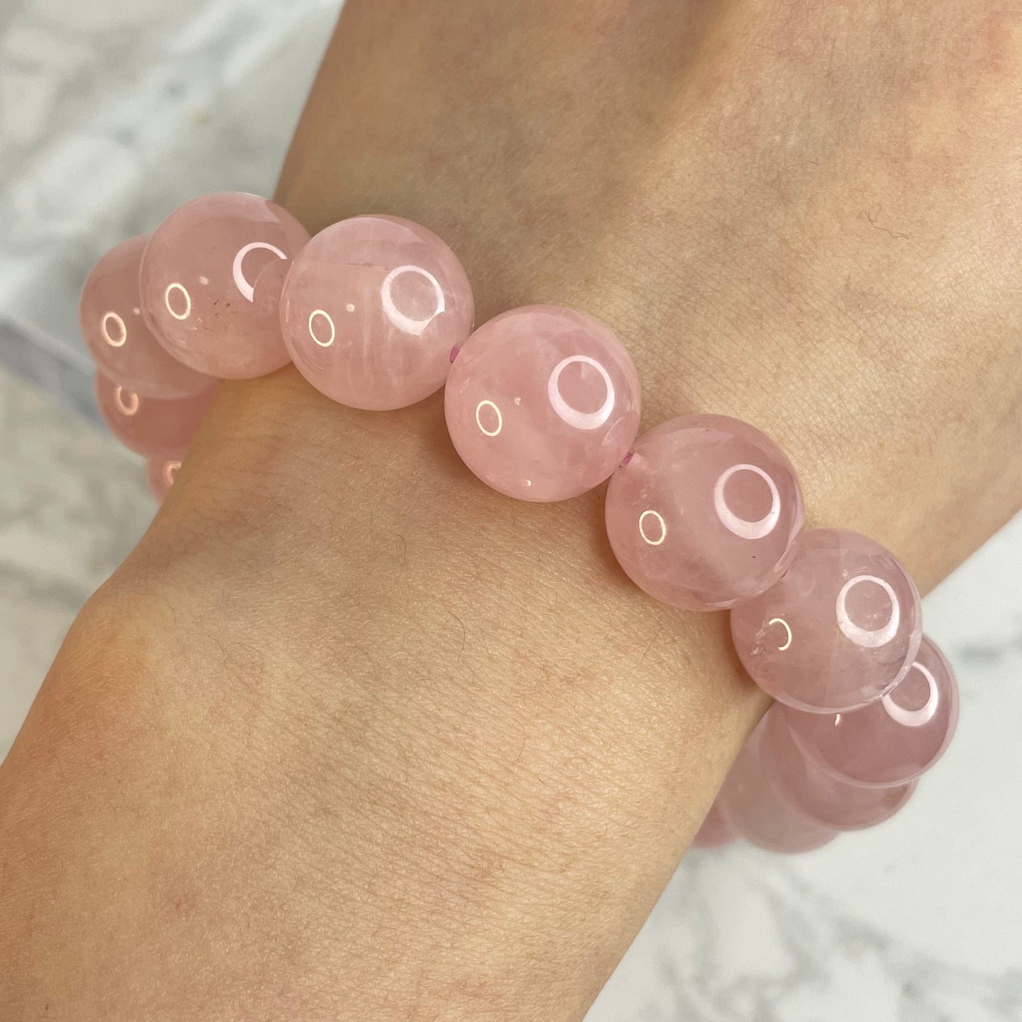 Rose Quartz 粉晶手串 – 14mm（原產地：馬達加斯加）