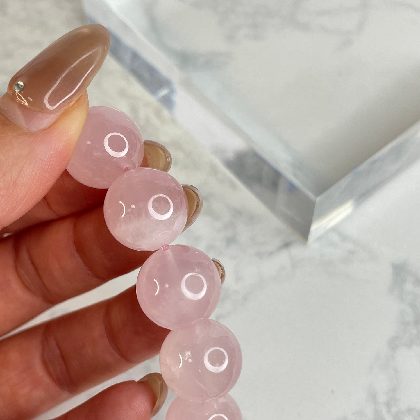 Rose Quartz 馬粉晶手串 – 14mm（原產地：馬達加斯加）