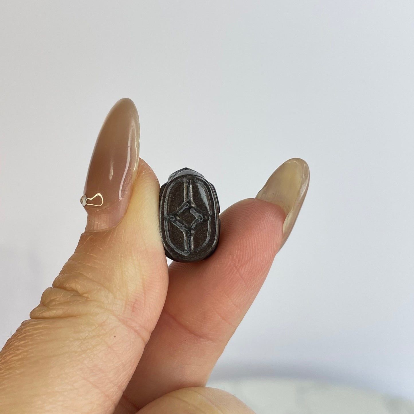 Silver Sheen Obsidian Pixiu Beads 銀曜石貔貅珠 – 10pcs Set（10×14mm）