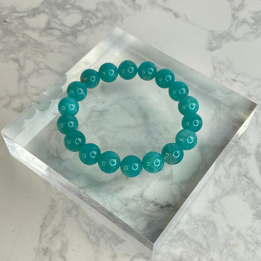 “Tranquil River” Amazonite Bracelet
「靜水心語」亞馬遜石手串 – 10mm（Brazil 巴西）