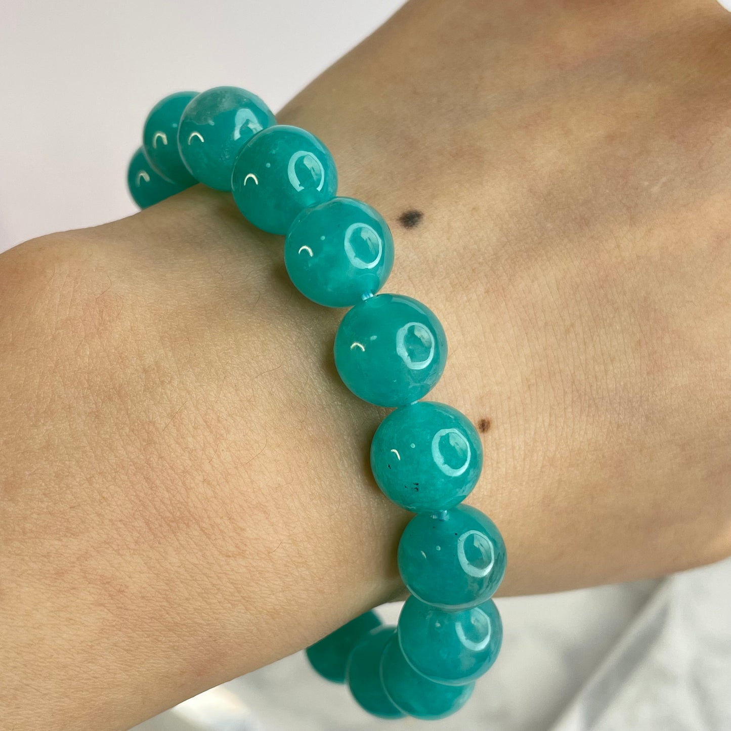 “Tranquil River” Amazonite Bracelet
「靜水心語」亞馬遜石手串 – 10mm（Brazil 巴西）