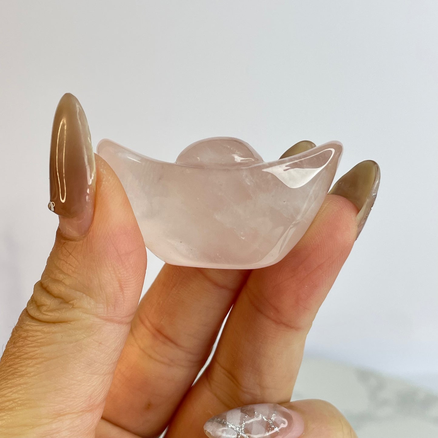Rose Quartz Ingot 粉晶元寶擺件 – 23×25×43mm
