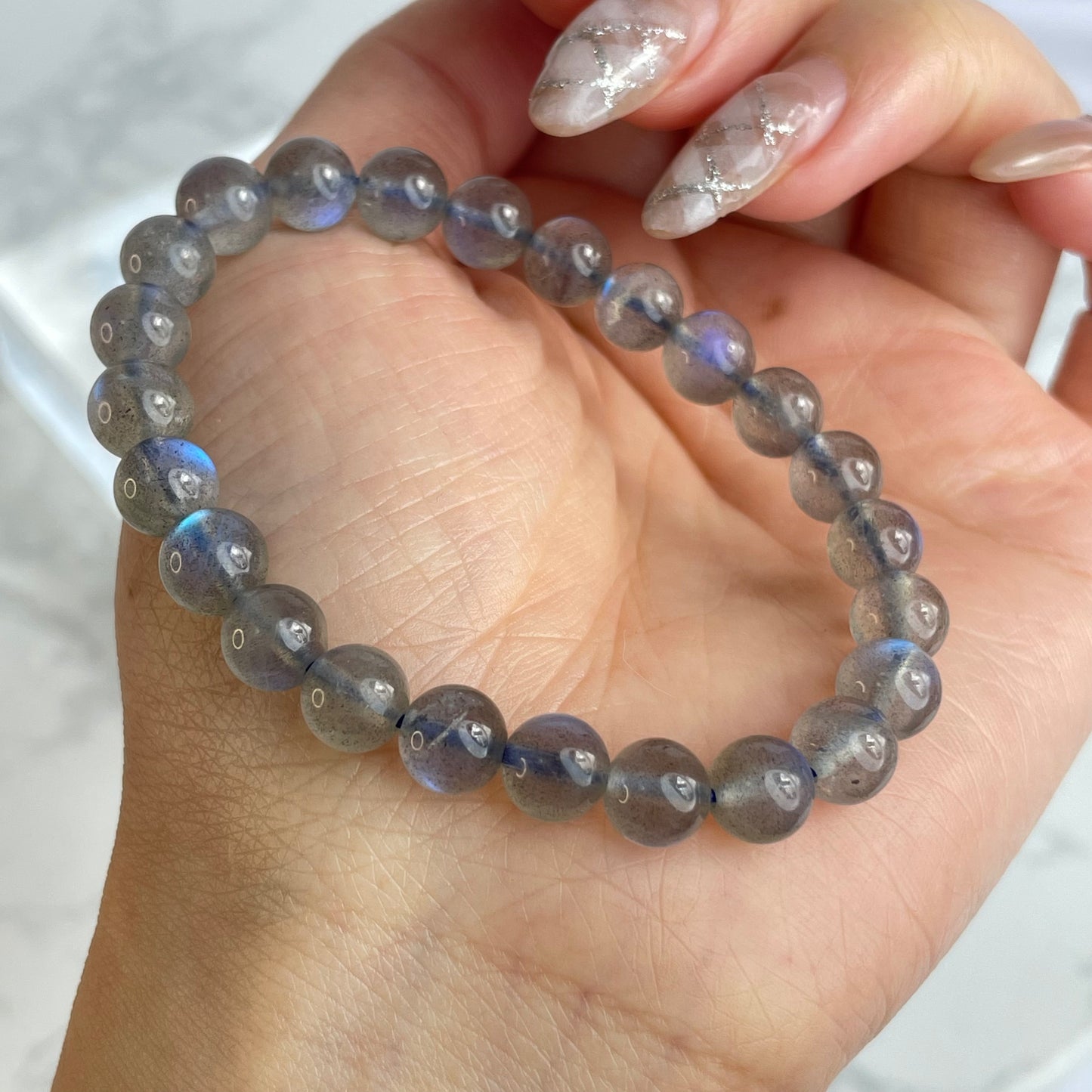 Moon Veil Glow” Natural Labradorite Bracelet 月影流光」天然拉長石手串 – 7mm（Madagascar 馬達加斯加）
