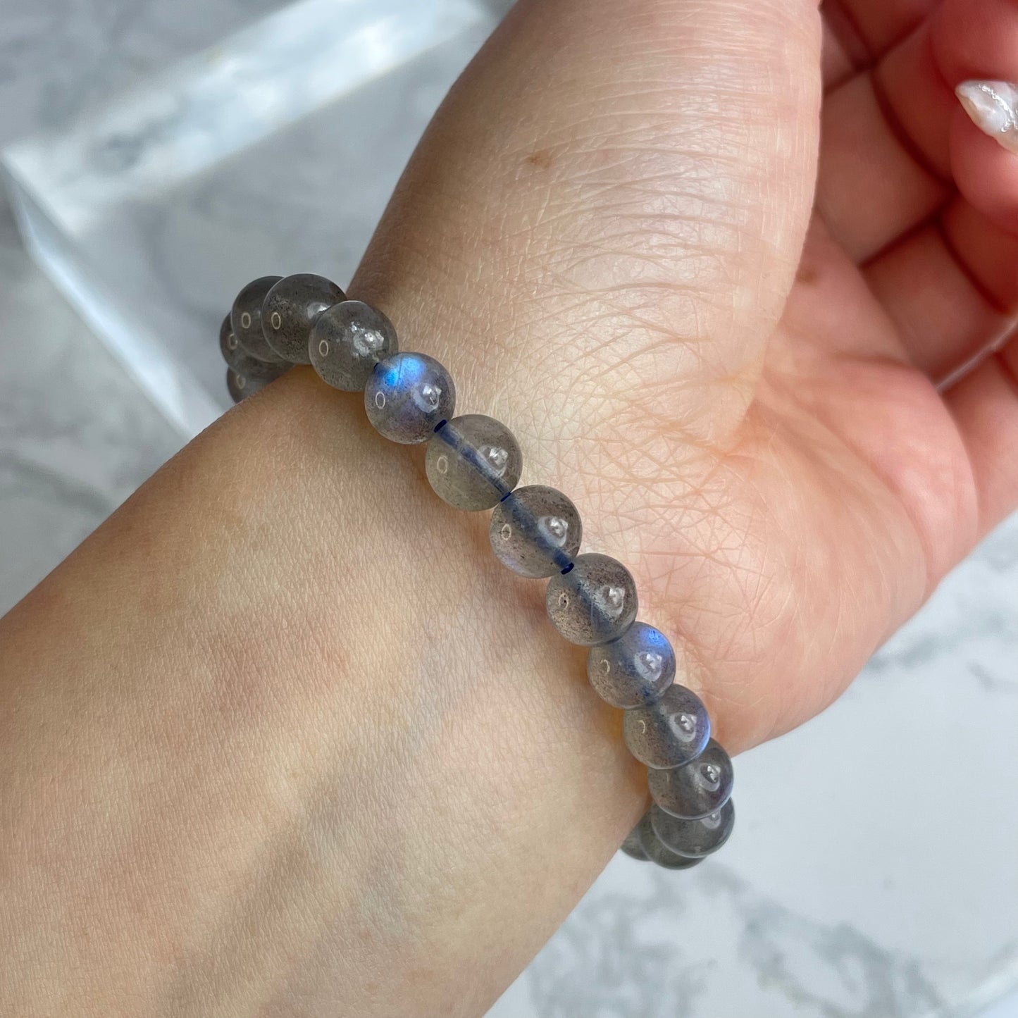Moon Veil Glow” Natural Labradorite Bracelet 月影流光」天然拉長石手串 – 7mm（Madagascar 馬達加斯加）