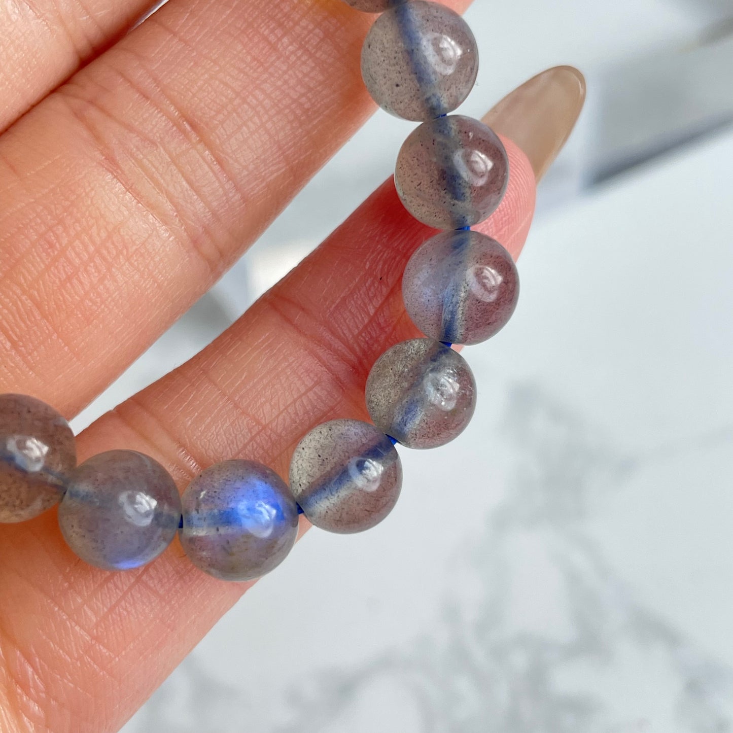 Moon Veil Glow” Natural Labradorite Bracelet 月影流光」天然拉長石手串 – 7mm（Madagascar 馬達加斯加）